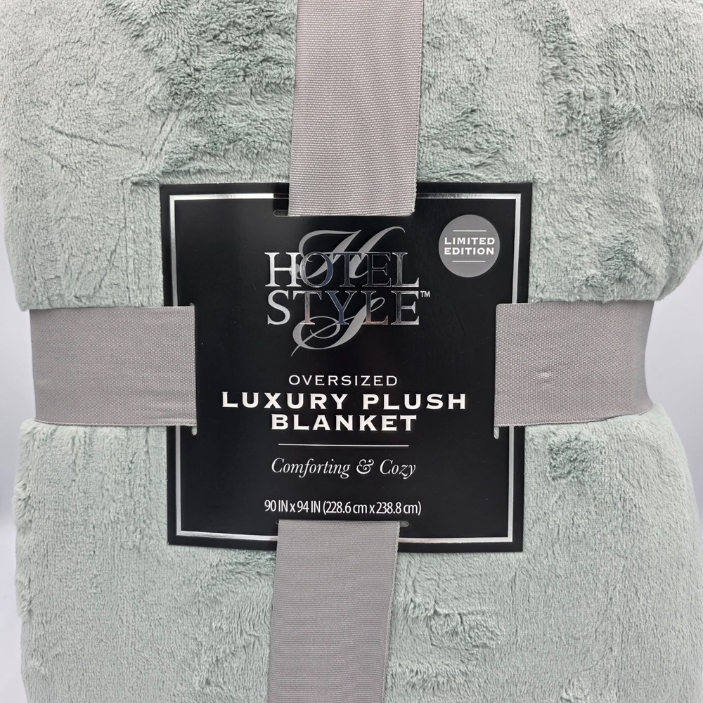 Hotel Style Oversized Luxury Plush Bed Blanket 90x94 Full/Queen, Green River - Picture 7 of 8